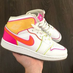 Nike Jordan Mid Edge Glow